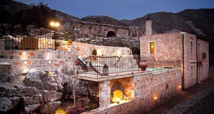 Private stone built villa.Pool and a truly magical view to the white mountains