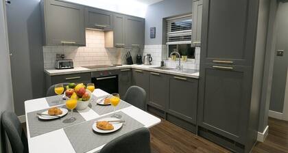Stylish Margate home close to the BEACH By ADLIV