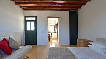 Casa, 1 cama King size y sofá cama | 1 habitación, tabla de planchar con plancha y ropa de cama