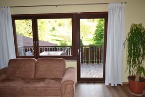 Télévision, chaîne hi-fi