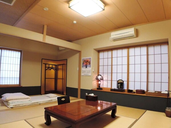 Room - Hayakawaya (Mitsuke)