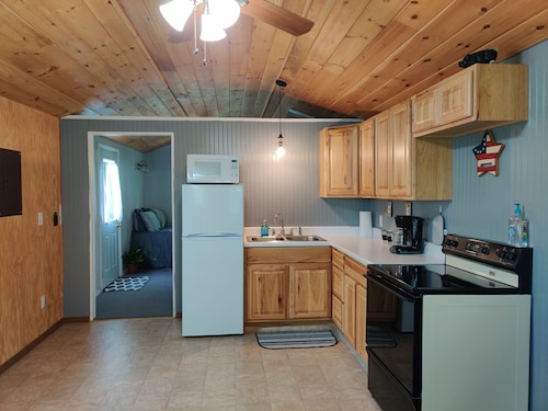 Tiny House on the Farm: Watch Farm Animals, Near Buffalo River