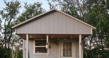 Tiny House on the Farm: Watch Farm Animals, Near Buffalo River