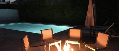 Outdoor pool, a heated pool