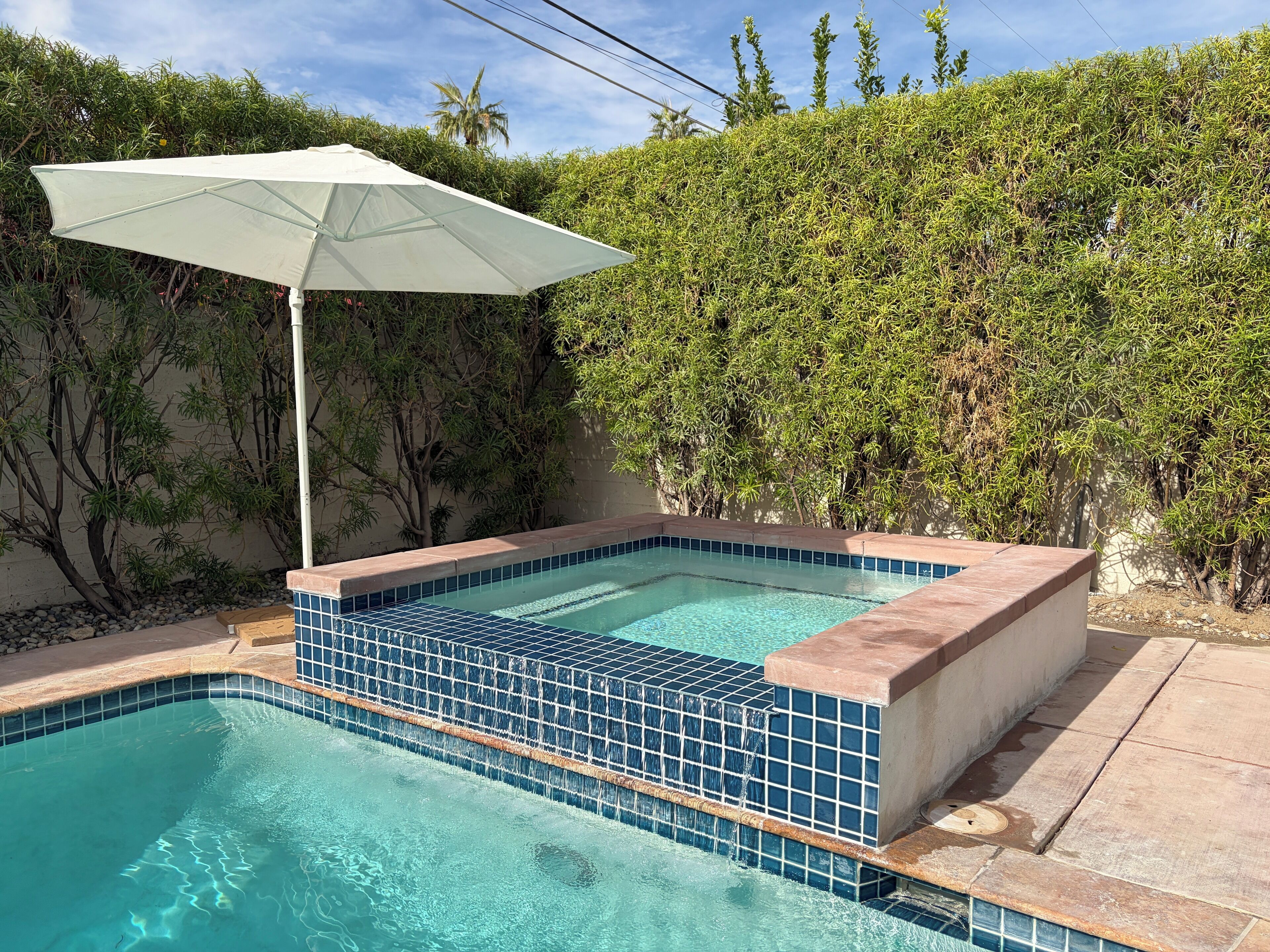 Ulkouima-allas, lämmitetty uima-allas