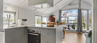 Lovely home in vejle øst with kitchen