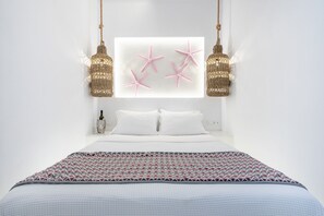 2 bedrooms, in-room safe, desk, iron/ironing board