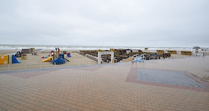Beachfront studio Blankenberge