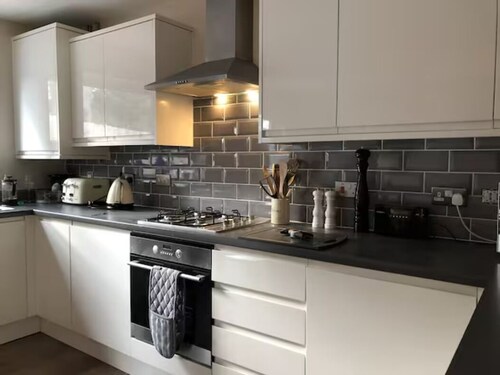 FREE PARKING, Spacious and Stylish.