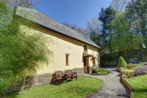 Exterior - 2 Bed in Meshaw (oc-meadow) (Meshaw)