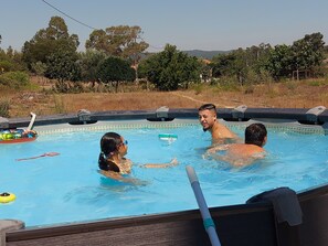 Outdoor pool - Discover the center of PORTUGAL and stay in a lovely farm - 80 km from Lisbon! (Almeirim)