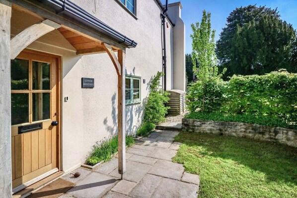 Exterior detail - Upper Beeches, Oakhill, Somerset (Oakhill)