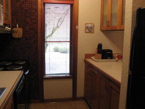 Kitchen - Full kitchen that includes Dishwasher, Oven, Microwave, Refrigerator and much more.