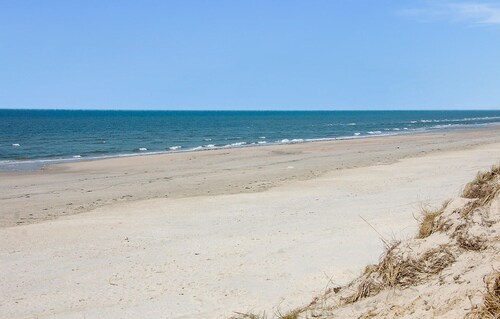 Awesome home in Blåvand with kitchen
