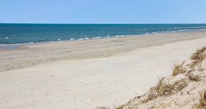 Awesome home in Blåvand with kitchen