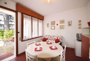 Dining - Holiday apartment mit Klimaanlage und Terrasse (Bibione)