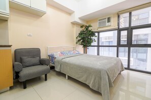 1 bedroom, iron/ironing board, free WiFi, bed sheets