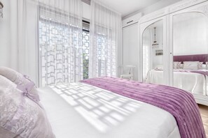 6 Schlafzimmer, Bügeleisen/Bügelbrett, Internetzugang, Bettwäsche