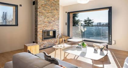 Les Muriers - Stunning wooden modern house