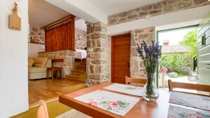 Unclassified image, 3 of 29, button - Traditional stone house Adrian (Tribanj)