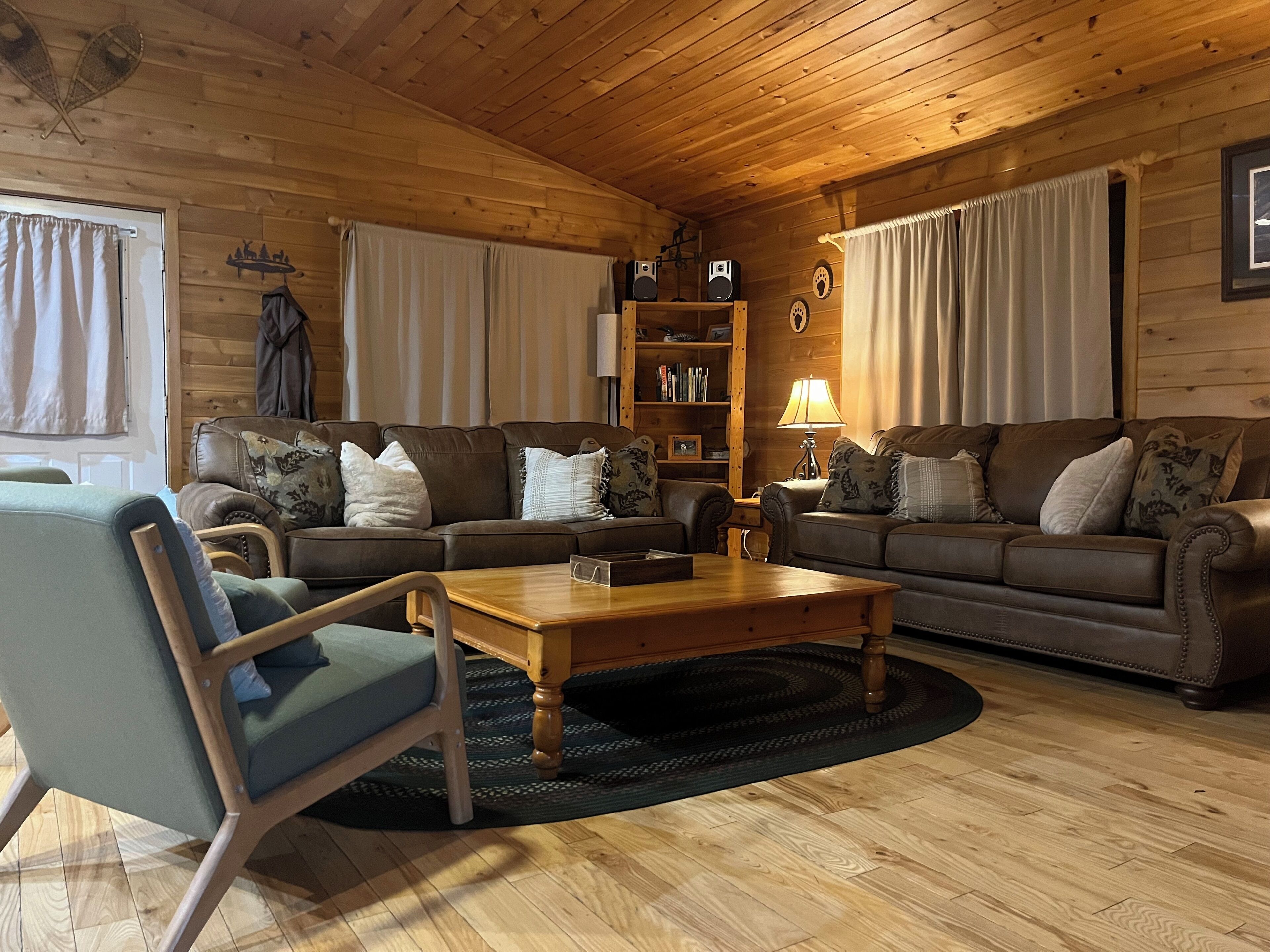 Smart TV, fireplace, video games, DVD player