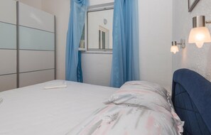 1 chambre, Wi-Fi gratuit, draps fournis