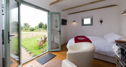 1 bedroom accommodation in Wootton Bridge