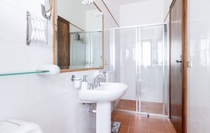 Bathtub