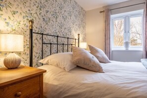 2 chambres, lit de bébé portatif, accès à Internet, literie fournie