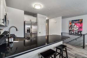 Interior - Stay cool with great rates and central Air conditioning! Weber County lic #3495 (Eden)