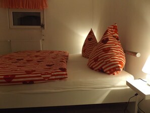1 Schlafzimmer, WLAN, Bettwäsche