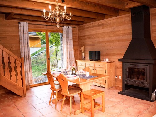 Family chalet for 6 with parking in Pra Loup