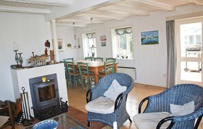 TV, fireplace, DVD player