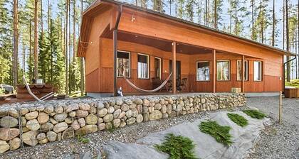 Lepovalkeinen by Interhome