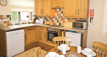 Hollybush Cottage - E2800