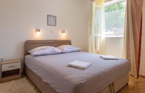 1 bedroom, free WiFi, bed sheets - 1 bedroom amazing apartment in Senj (Senj)