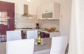 Fridge, stovetop, dishwasher, coffee/tea maker - 1 bedroom amazing apartment in Senj (Senj)