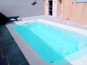 Pool - preserved and wooded, nature and Zen for this villa with secure pool (UZES)