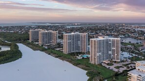 Unclassified image, 3 of 35, button