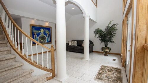 Oceanside, Pool, Hot Tub, Close to Beach, OH1, Silver Sandcastle