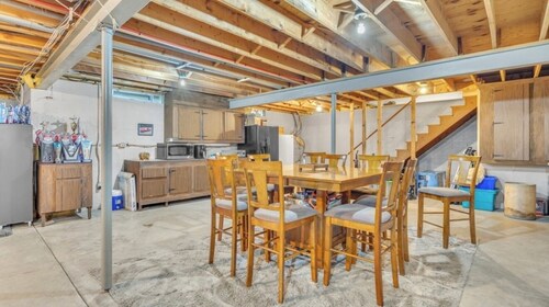 Beautiful private home hidden in the woods. Can sleep 11 guests