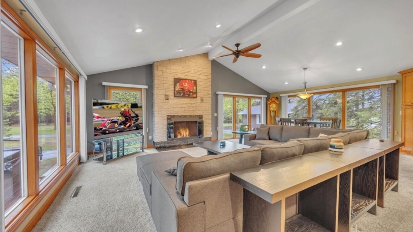 Smart TV, fireplace, foosball, stereo