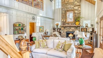 Télévision, cheminée