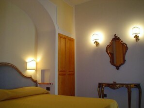 1 soverom, internettilgang og sengetøy