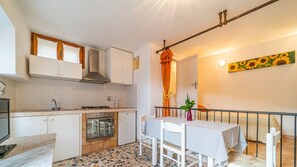Refrigerador, horno y tostadora 