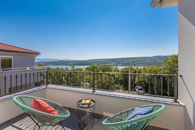 Apartment VIKTORIJA with private pool