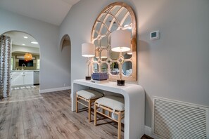 3 bedrooms, iron/ironing board, free WiFi, bed sheets - Golf Cart - Coconut Cove by SeaBreeze Vacation (Anna Maria)