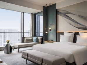 Down comforters, in-room safe, desk, laptop workspace - Pullman Jiaxing Pinghu Excellence (Jiaxing)