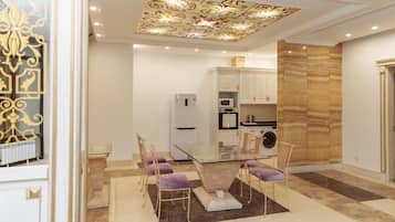 Căn hộ Deluxe, 2 phòng ngủ | Bếp riêng | Tủ lạnh, lò vi sóng, lò nướng, bếp nấu