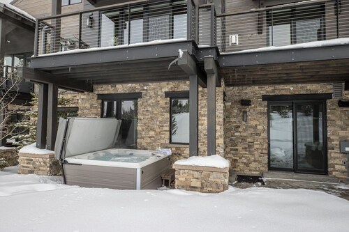 Book for a Winter Getaway! Slopeside Condo with Hot Tub and Mountain Views!